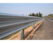 公路護欄